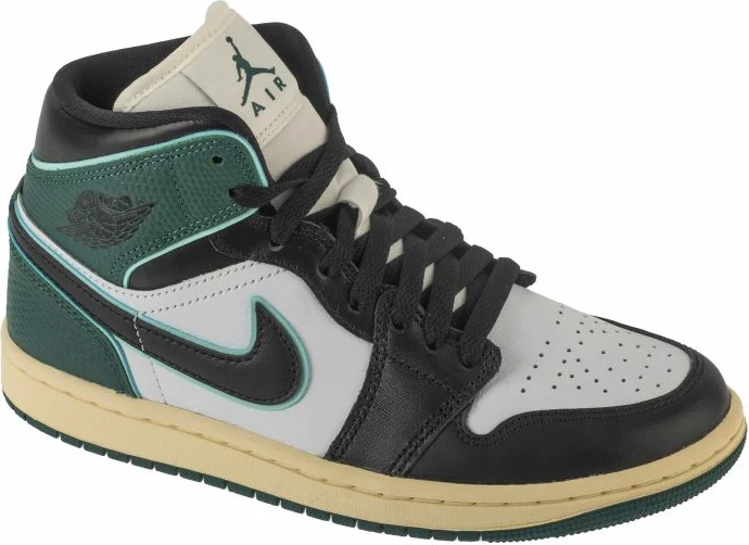 Atlete për femra Nike Jordan, shumëngjyrëshe