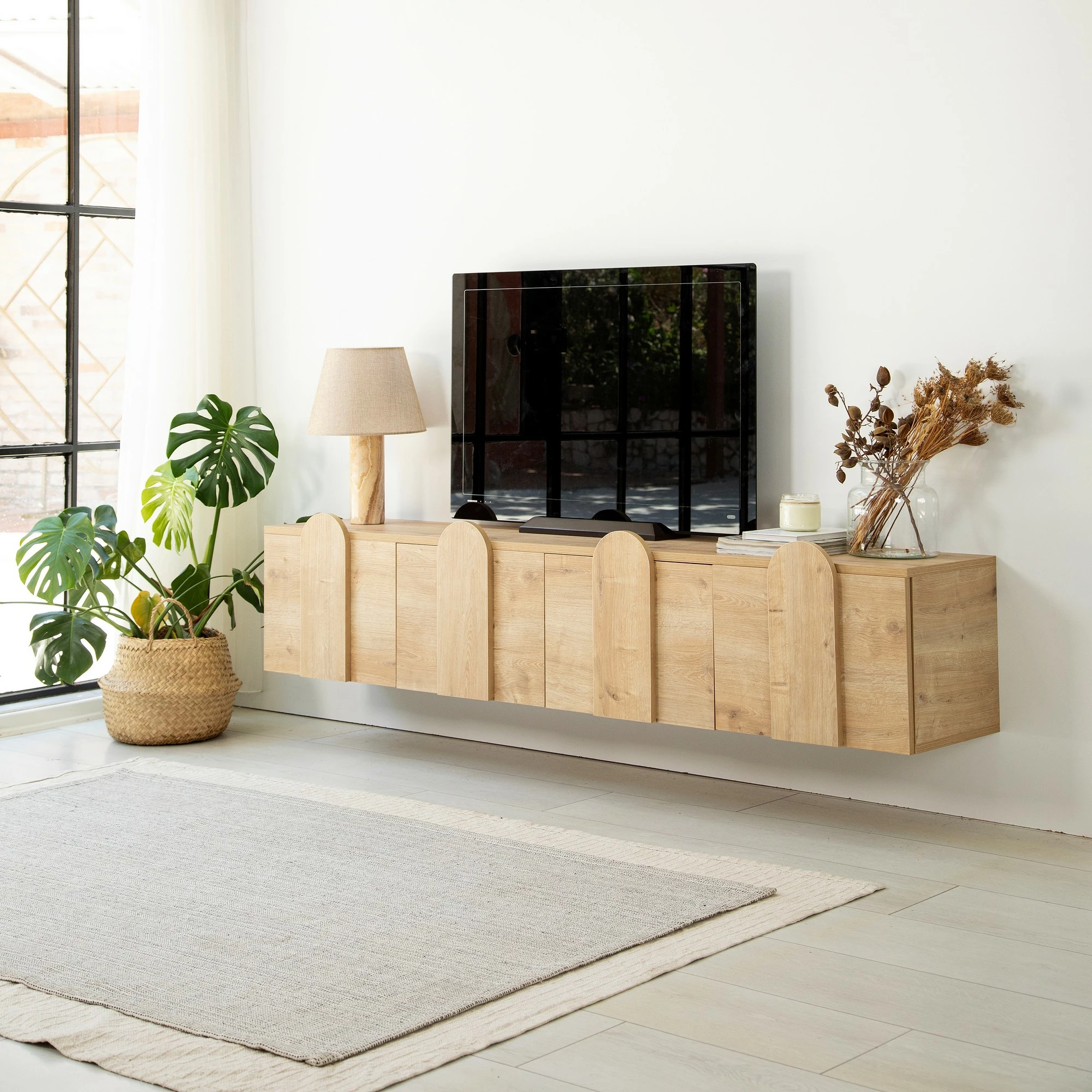 Komodë TV Hanah Home, New Line, ngjyrë lisi, 180x45x35cm