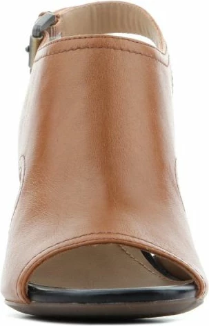 Këpucë femrash Geox, karameli