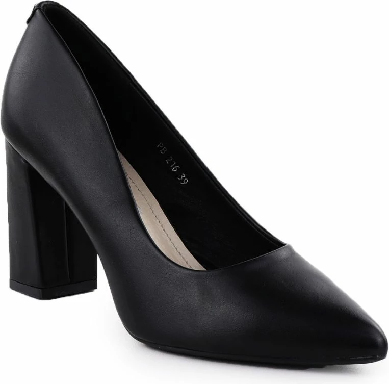 Këpucë me taka LEONE femra, të zeza