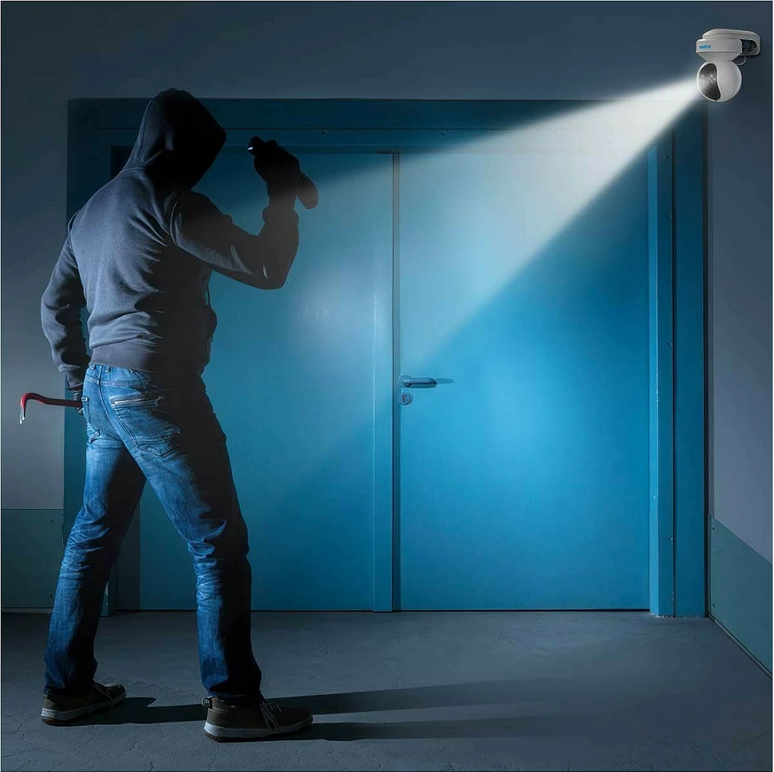 Kamerë sigurie Reolink E Series E540, 5MP, Wi-Fi, Pan & Tilt, 3X Zoom, e bardhë