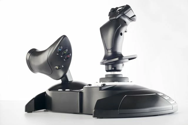 Joystick Thrustmaster T.Flight Hotas One 4460168, me 14 butona, me kabllo, për PC/Xbox One, i zi, set