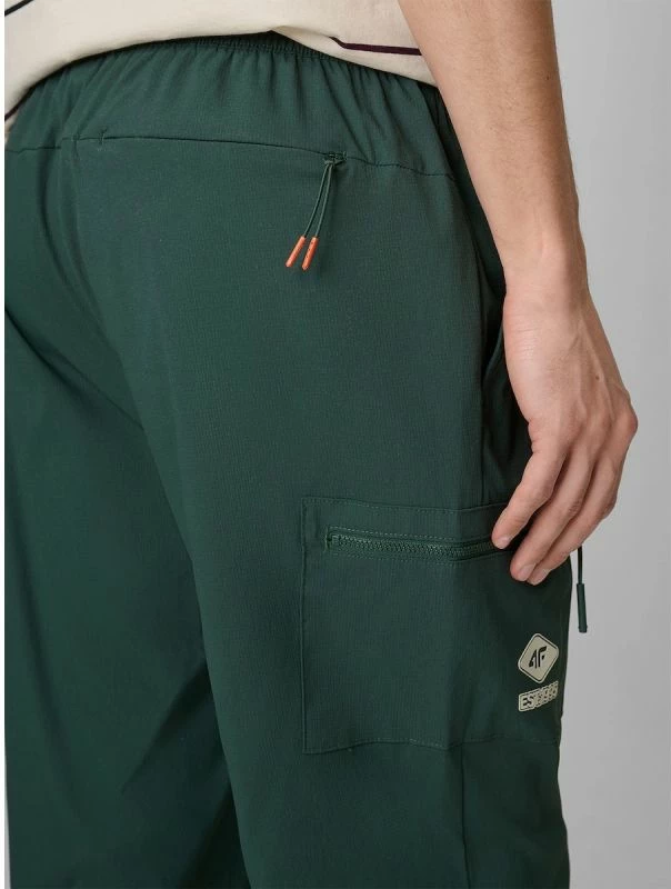 Pantallona jogger për meshkuj 4F 4FRSS26TTROM1915-40S [Madhësia: M]