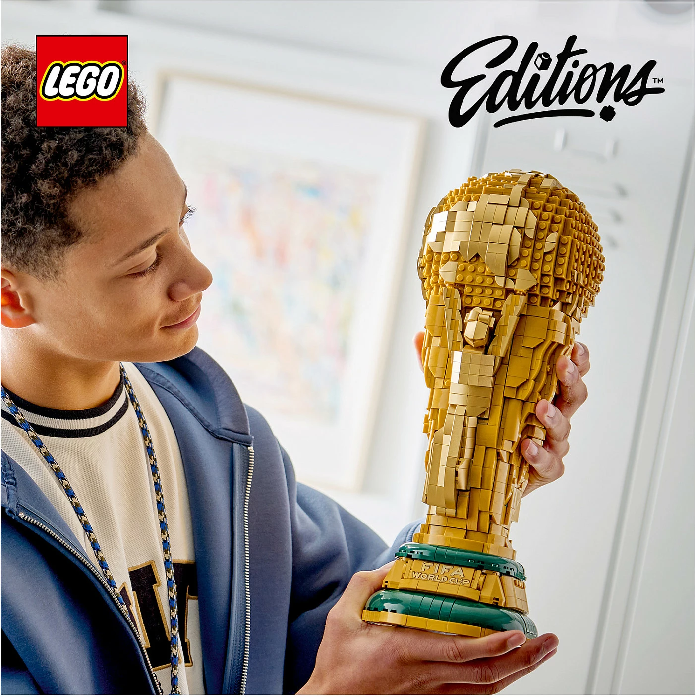 Set ndërtimi LEGO FIFA World Cup Official Trophy 43020, 2842 copë, shumëngjyrësh