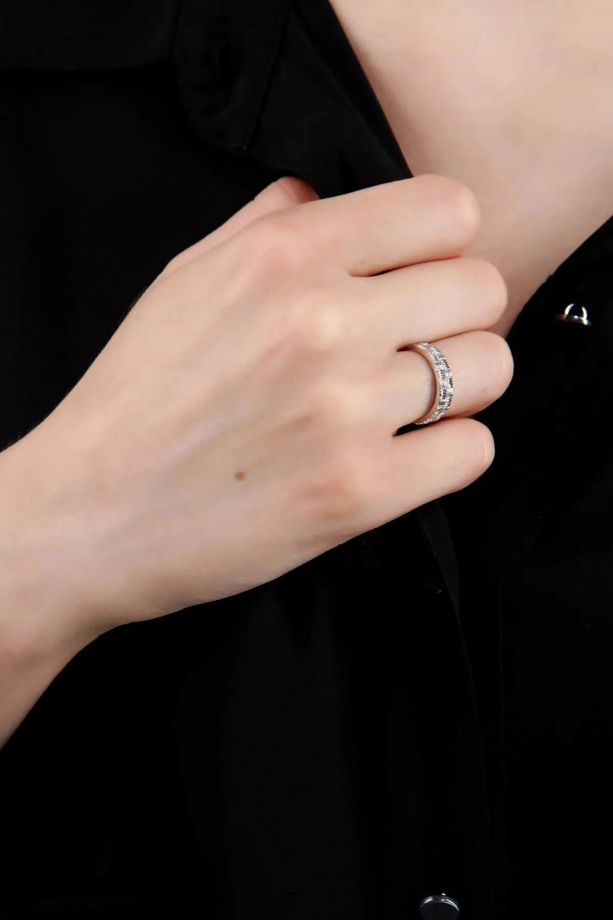 Unazë prej bronzi, gur zirkon, ngjyrë argjendi, Jumeon, e rregullueshme