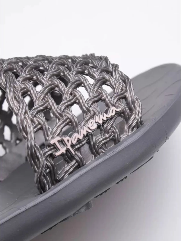 Sandale për femra Ipanema, gri/argjendtë