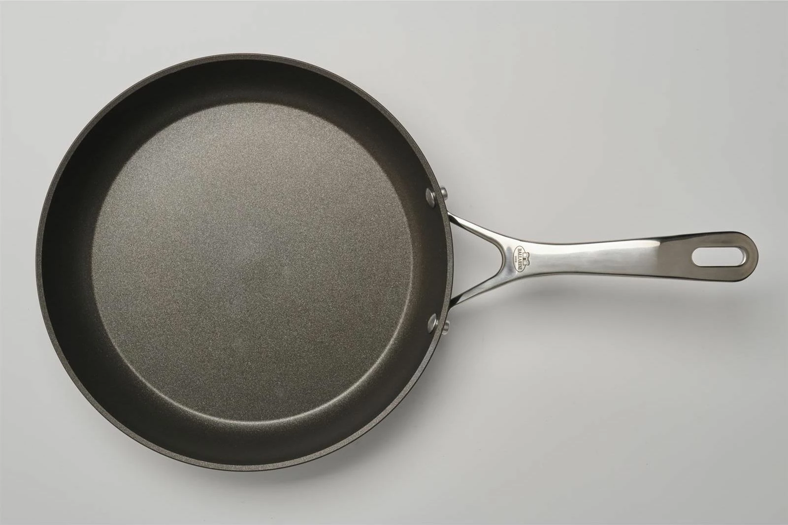 Tigan Ballarini Alba 24 cm, non-stick Keravis TI-X me titan, për induksion, i zi