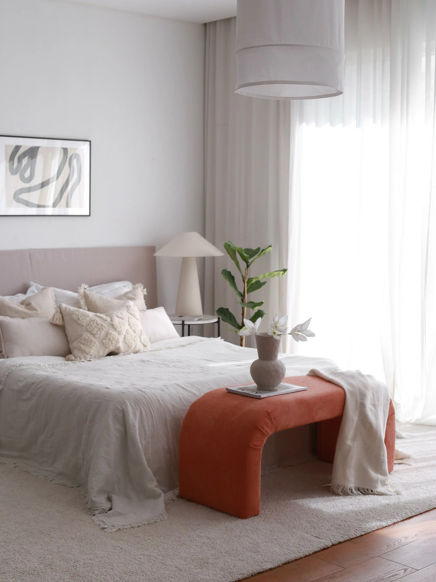 Pouf Atelier del Sofa, Nu Bench, kadife kordon, ngjyrë korale