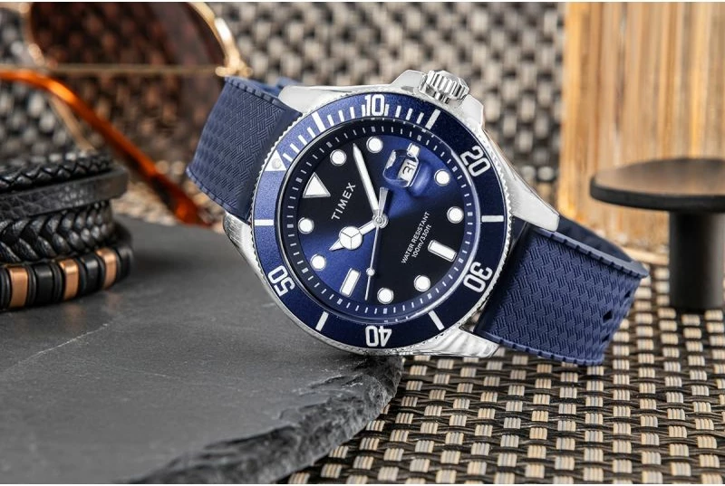 Orë dore për meshkuj Timex, e kaltër