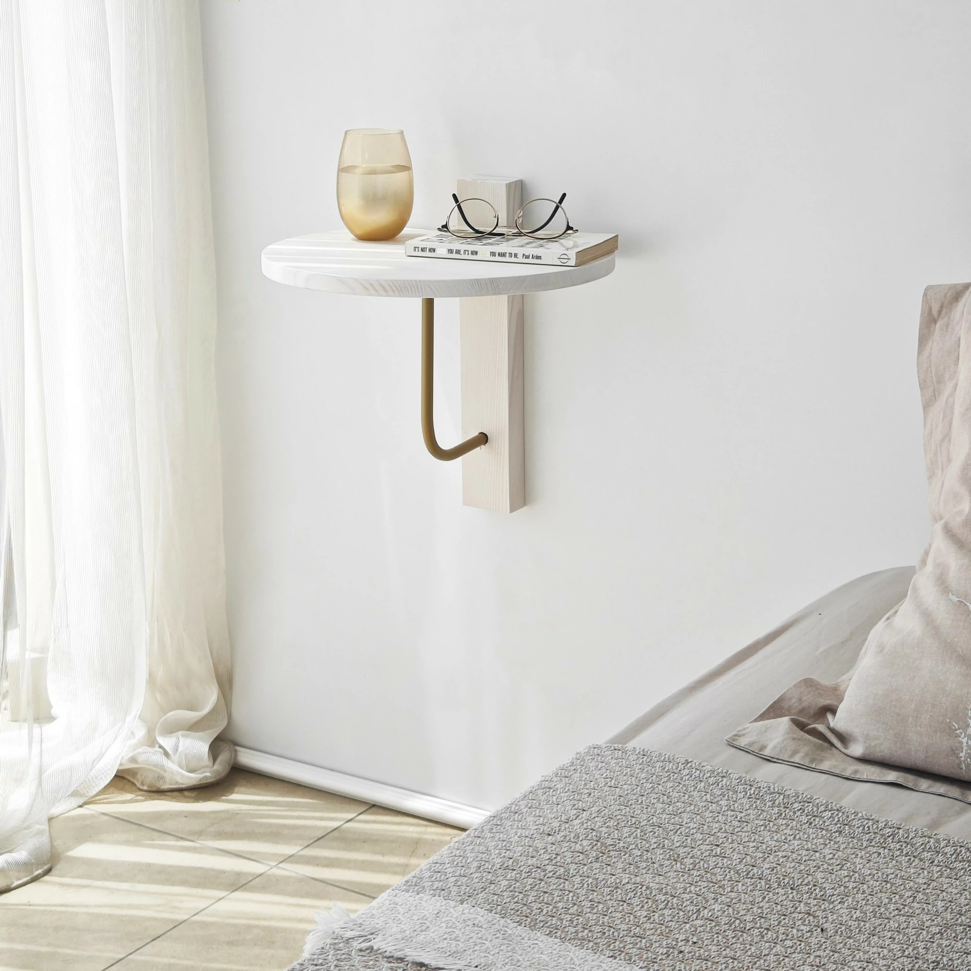 Raft muri Skye Decor, ngjyrë ari dhe e bardhë, 35x35cm