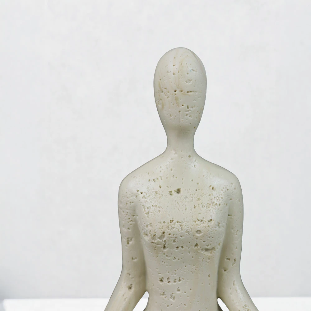 Dekor MORPH III, trup, 13x7.5x17.5cm, rrëshirë, bezhë
