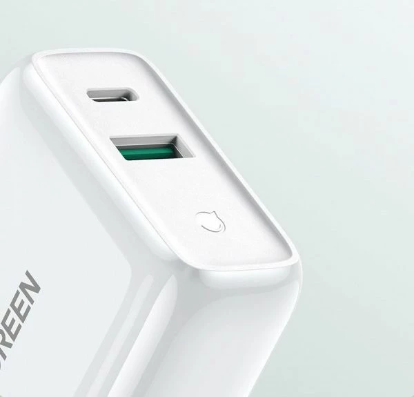 Karikues muri Ugreen 56562 36W, 1x USB-A + 1x USB-C, QC/PD, i bardhë
