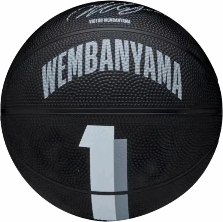 Top për basketboll Wilson, i zi