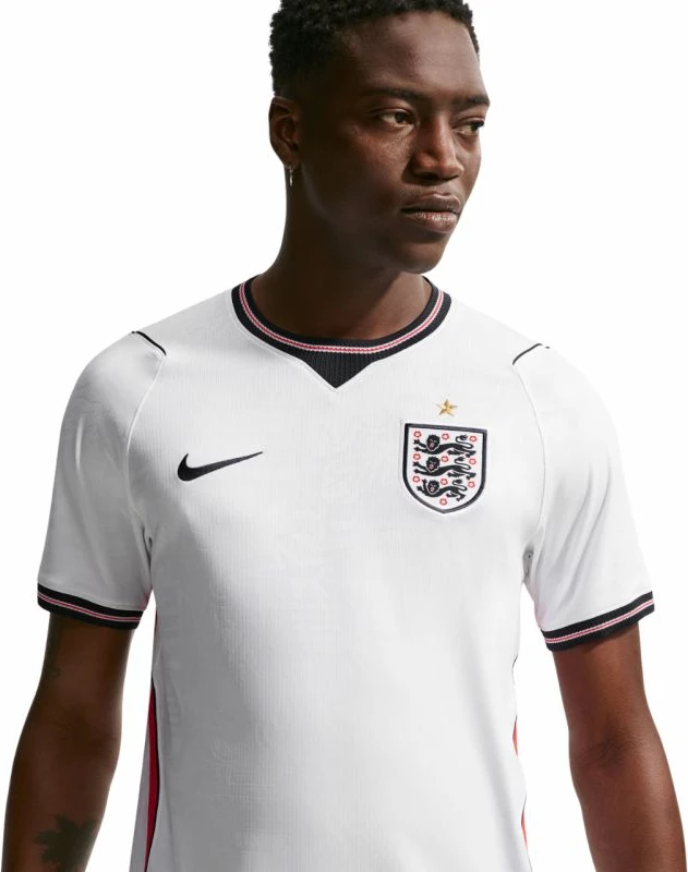 Fanellë futbolli Nike England 2026 Stadium Home për meshkuj, e bardhë