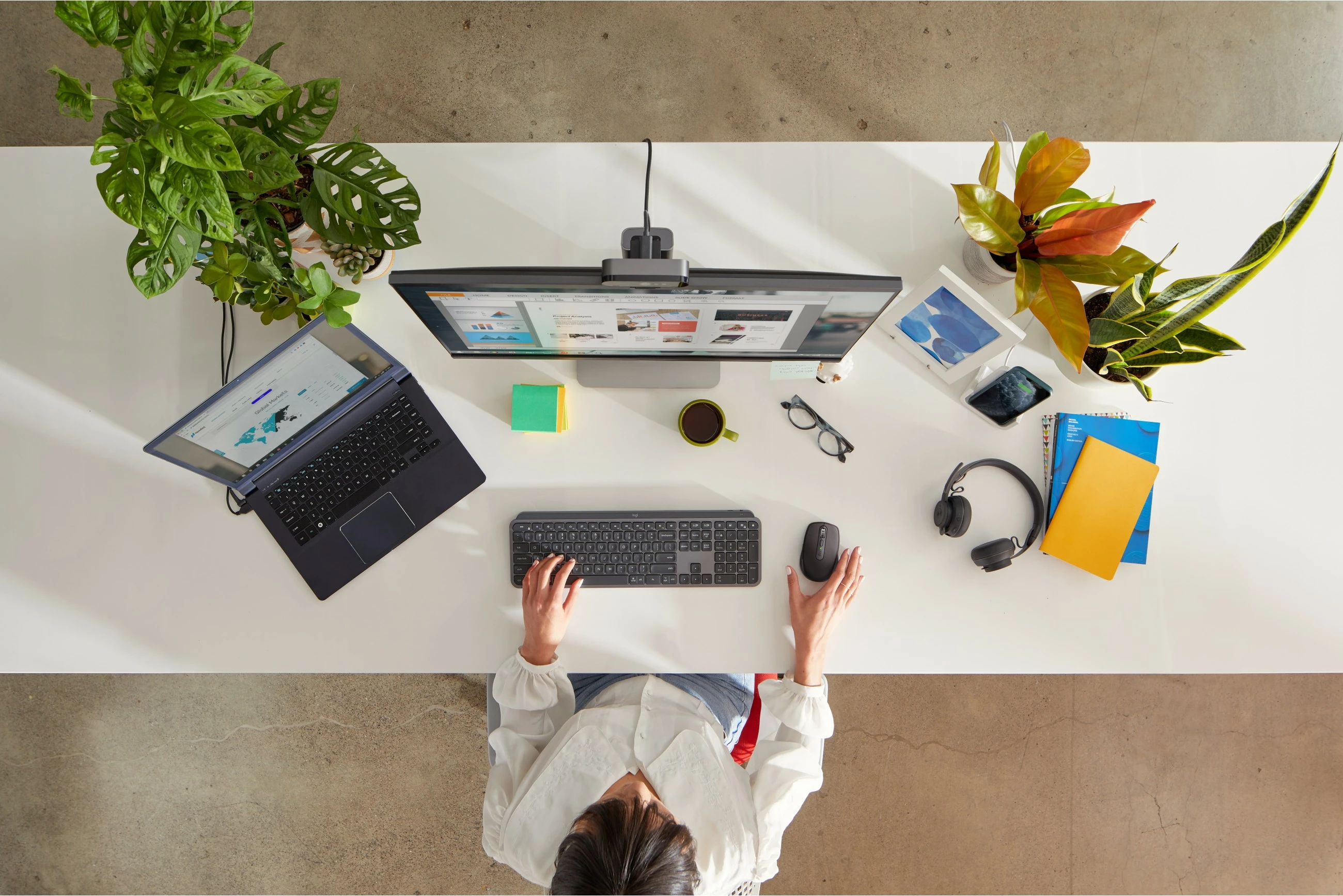 Tastierë Logitech MX Master Keys për Biznes, Wireless, Bluetooth, Grafit