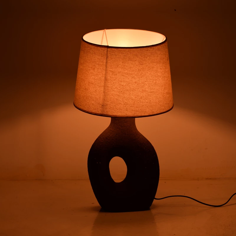 Llambë tavoline qeramike, ngjyrë gri antike-bezhë, E27, Ovola Inart, 30x52cm