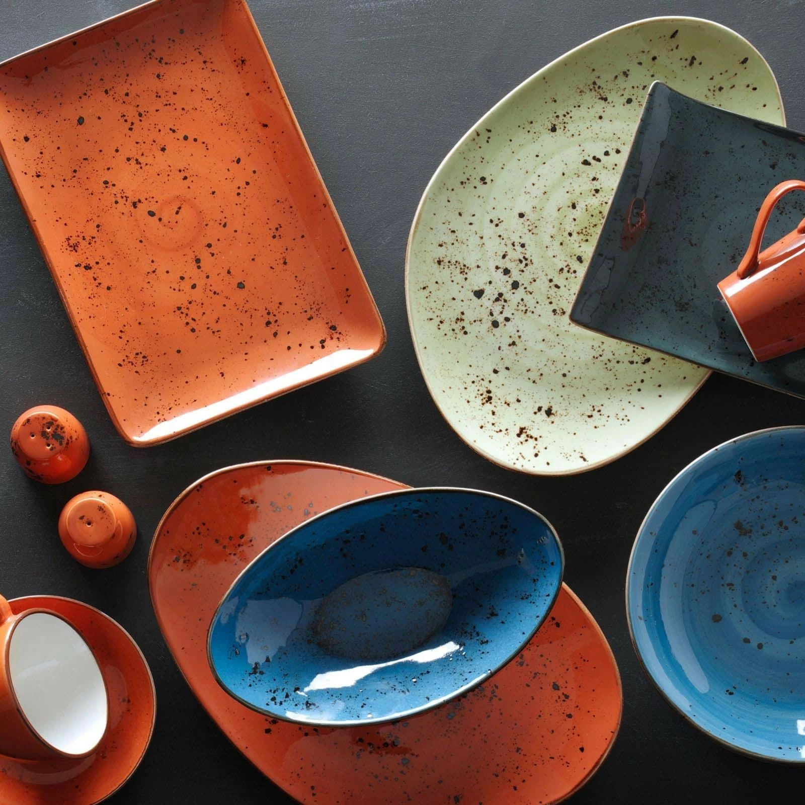 Tas i cekët Fine Dine Iris 200 mm Blu, set 4 copë