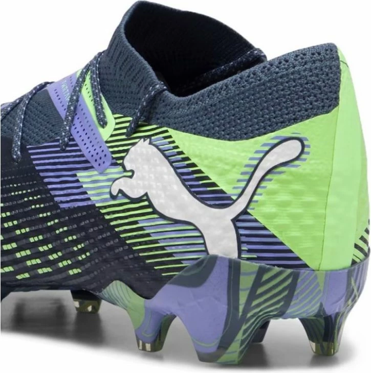 Atlete futbolli Puma për meshkuj, të kaltra dhe të gjelbra