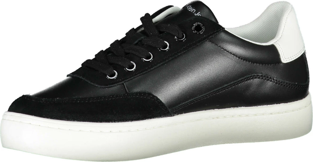 Atlete femra Calvin Klein, të zeza