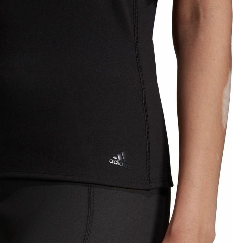 Maicë sportive për femra Adidas, e zezë