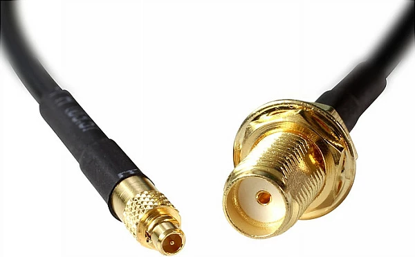 Kabllo koaksiale DeLOCK 88580, SMA në MMCX, 0.2 m, 50 Ω, e zezë