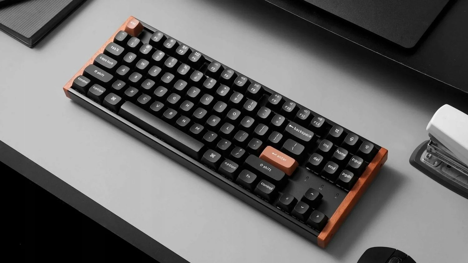 Tastierë mekanike wireless Keychron K8 HE (K8H-F1), US layout, Gateron Magnetic Nebula, RGB, 2.4GHz/Bluetooth 5.2/USB-C, Carbon Black