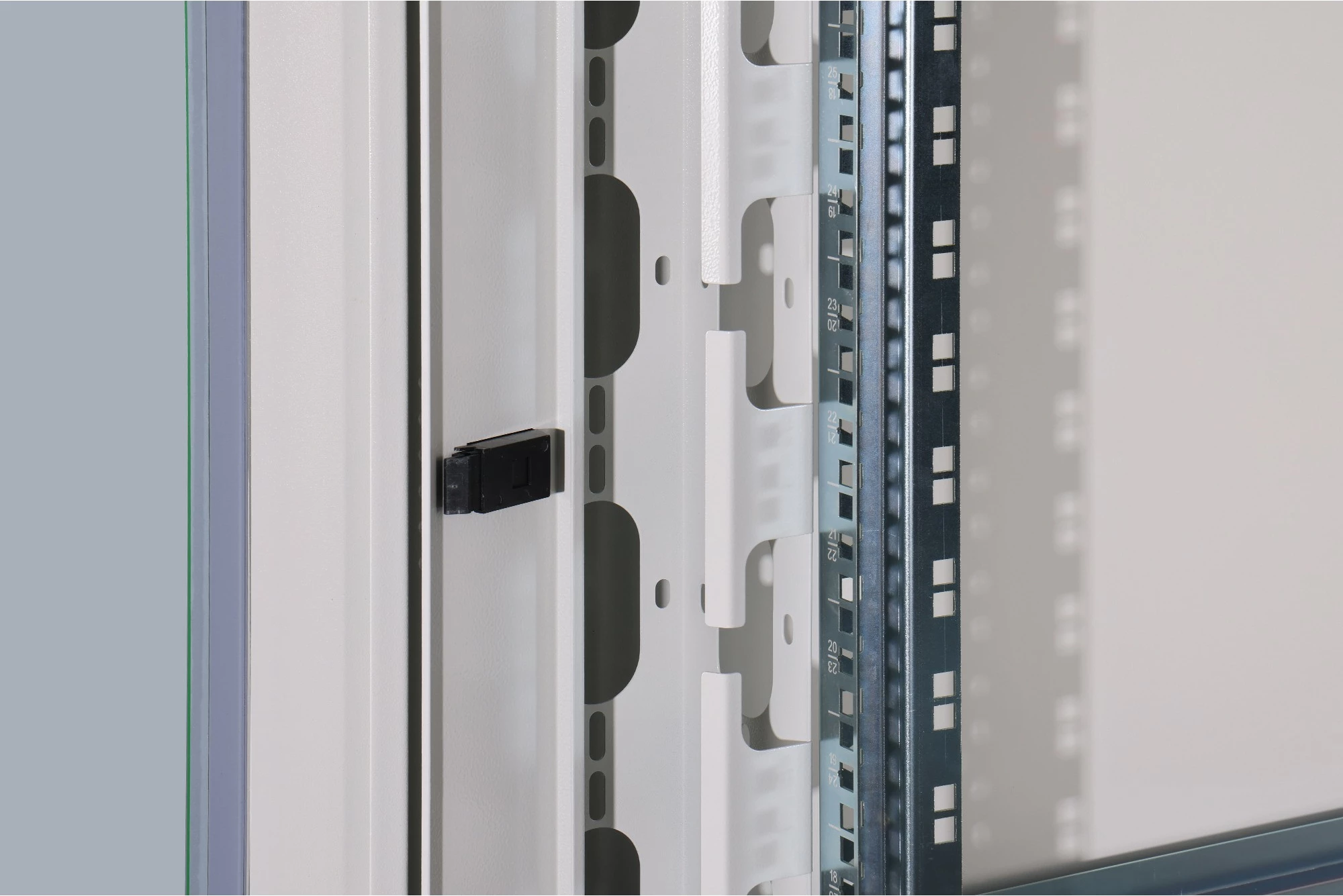 Kasë rrjeti Digitus Unique 42HE, 2053x800x1000mm, gri