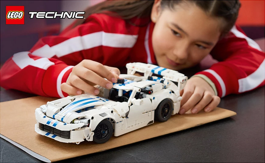 Set LEGO Technic Dodge Viper GTS-R 42234, 805 copë, 10+, bardhë/kaltër