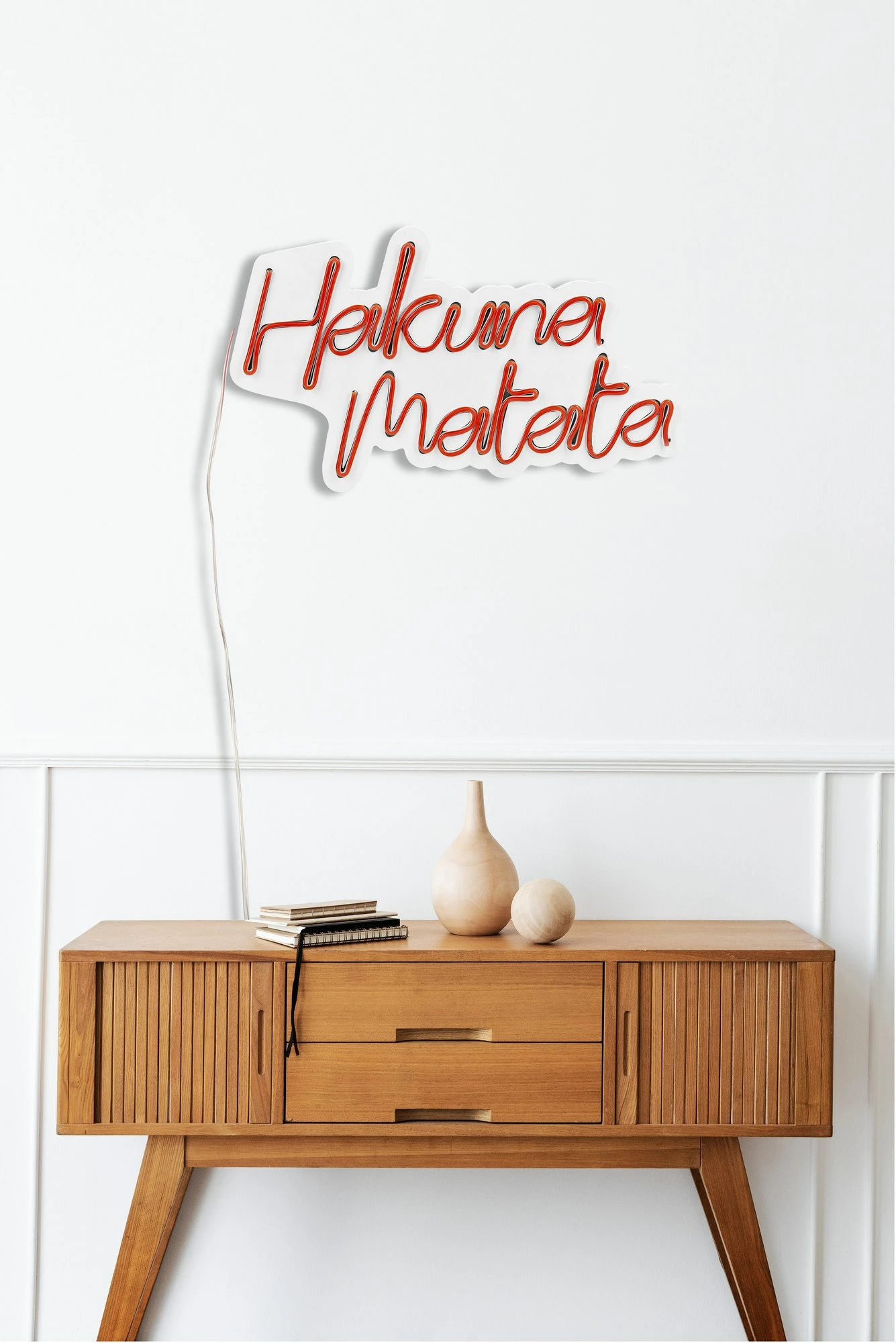 Dritë dekorative murale LED, plastikë, Hakuna Matata, e kuqe