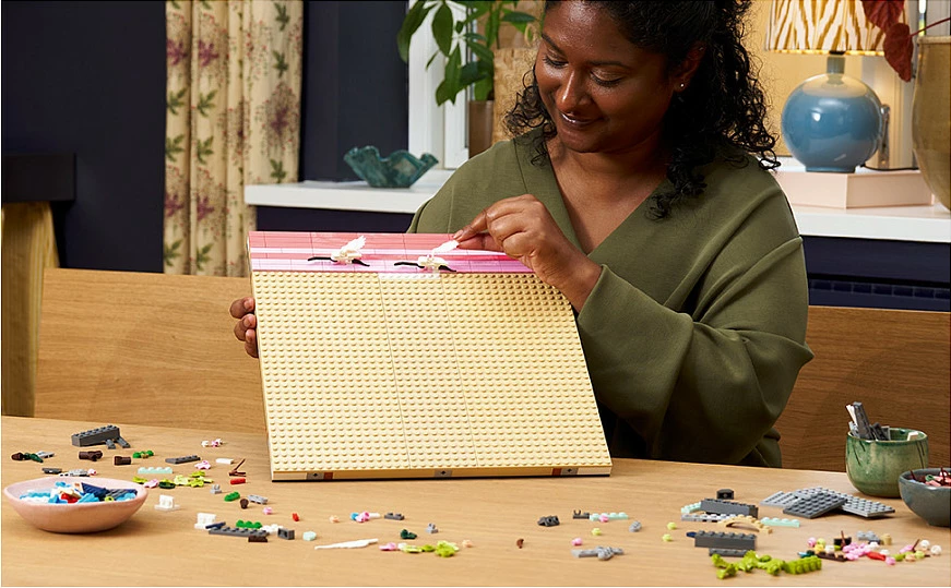 Set ndërtimi LEGO Art 31218 Japanese Cherry Blossom Landscape, 1892 copë, dekor muri 3D, Multikolor