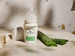 Deodorant The Body Shop Aloe Caring Roll-on, 50 ml