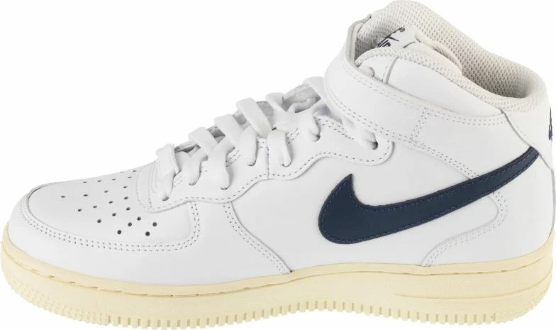 Atlete për femra Nike, të bardha