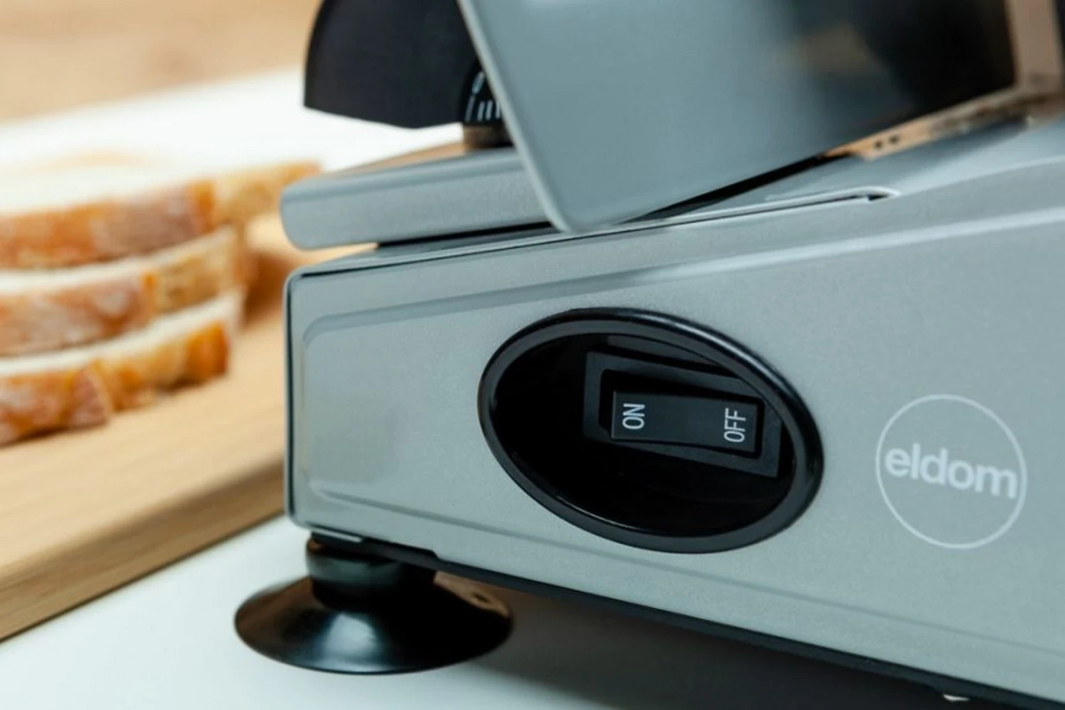 Fati i bukës Eldom, KR400 SNIP, argjendtë