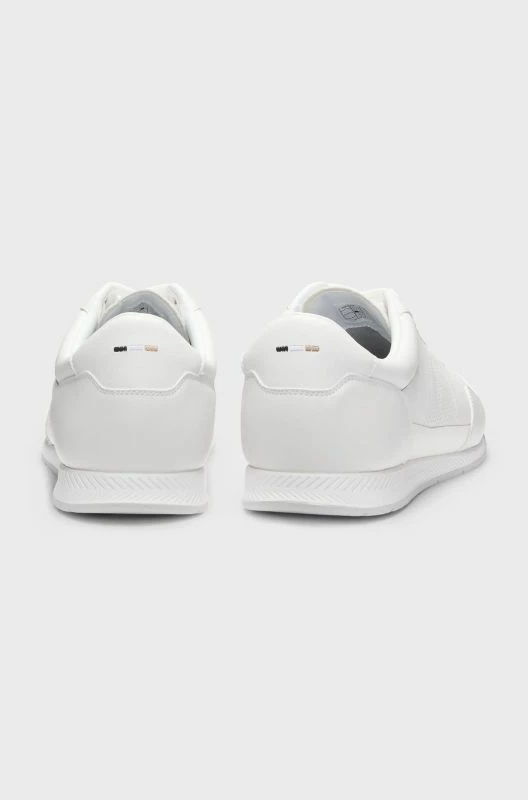 Atlete Boss, të bardha