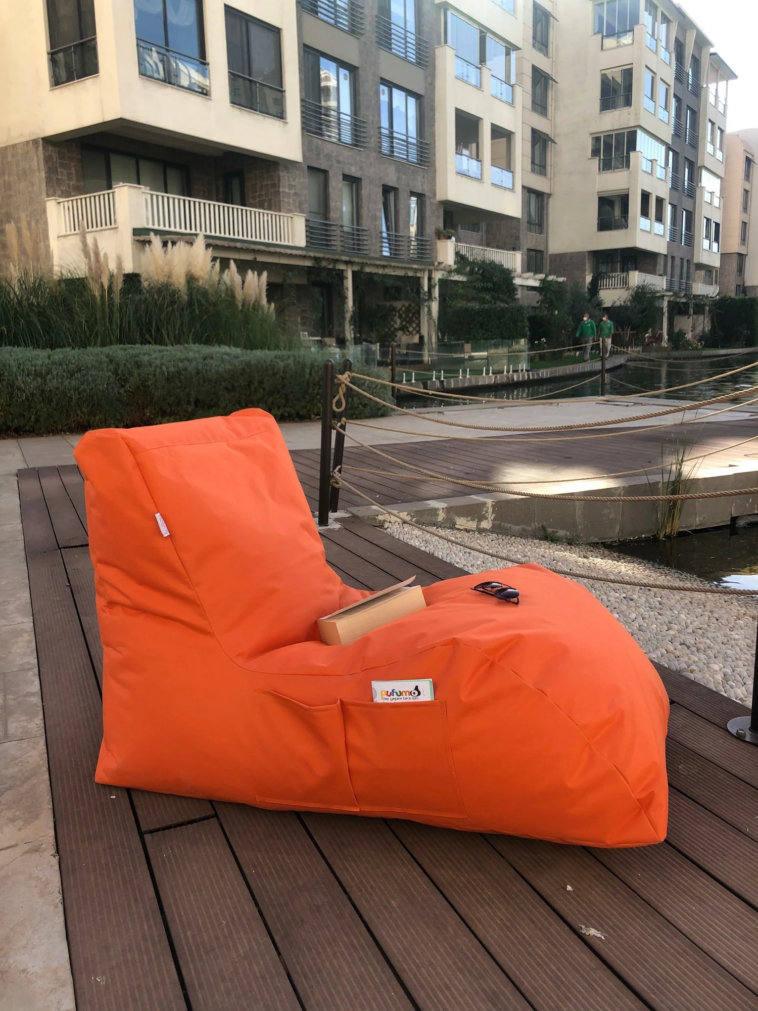 Qese ulëse portokalli, Atelier del Sofa, Daybed