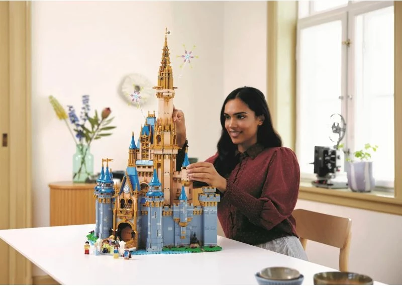 Lego set Disney, për të rritur