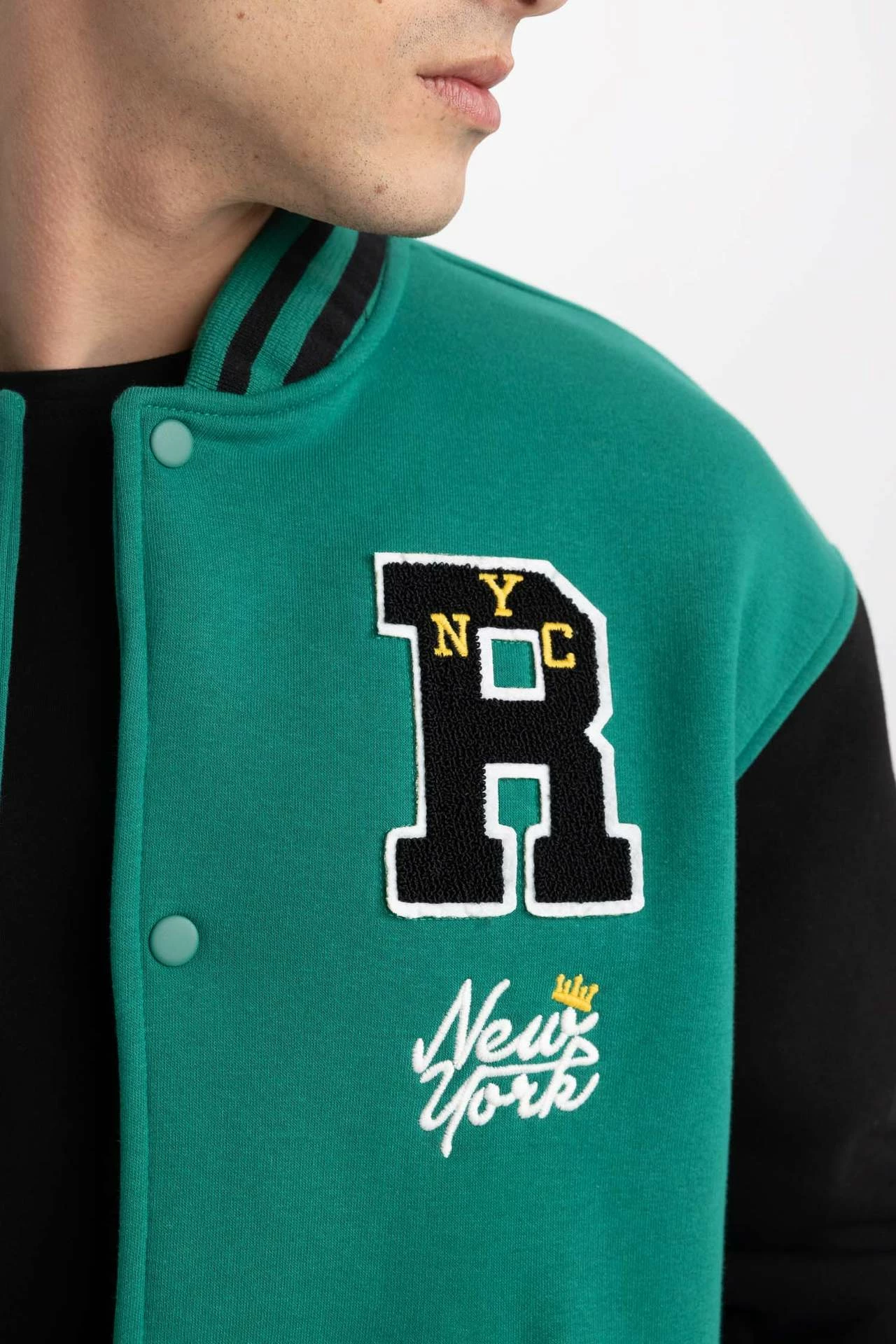 Jakne për meshkuj DeFacto, e gjelbërt/ e zezë