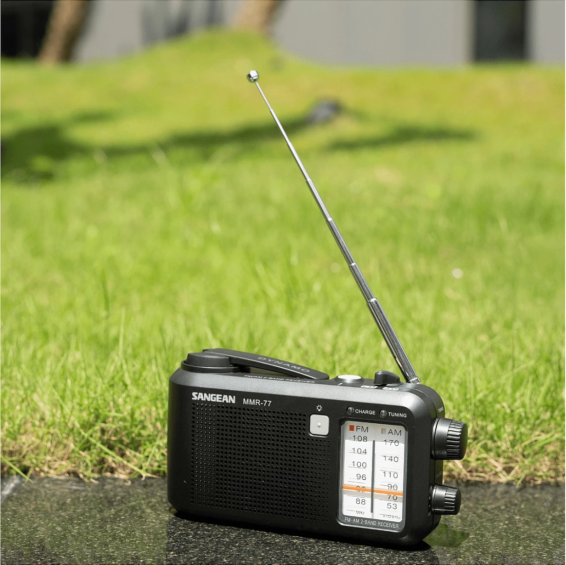 Radio portativ Sangean MMR-77, AM/FM, 2xAA, 3.5mm, e zezë