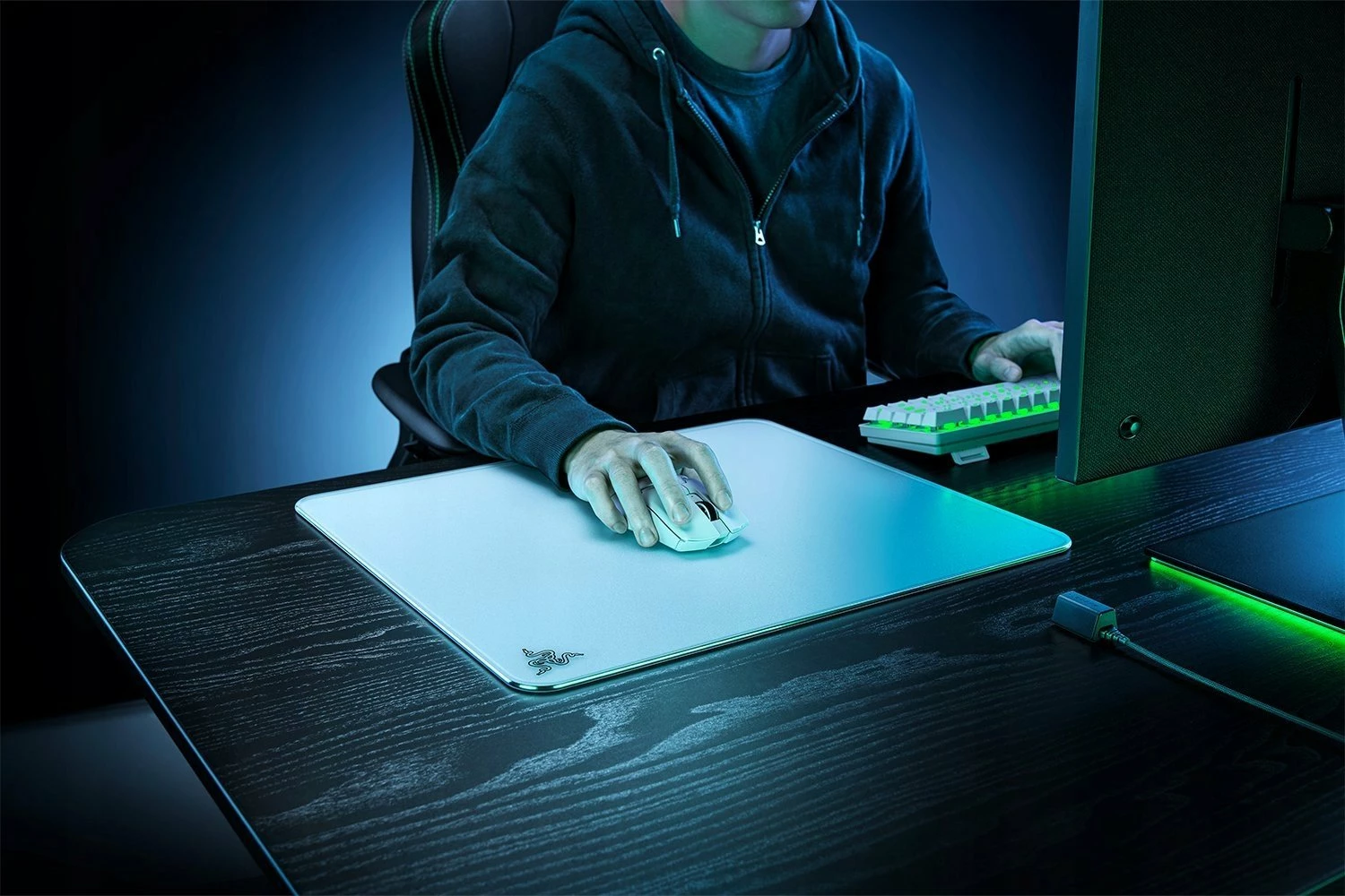 Mauspad Razer Atlas RZ02-04890200-R3M1, L, qelq i temperuar, 45×40 cm, White