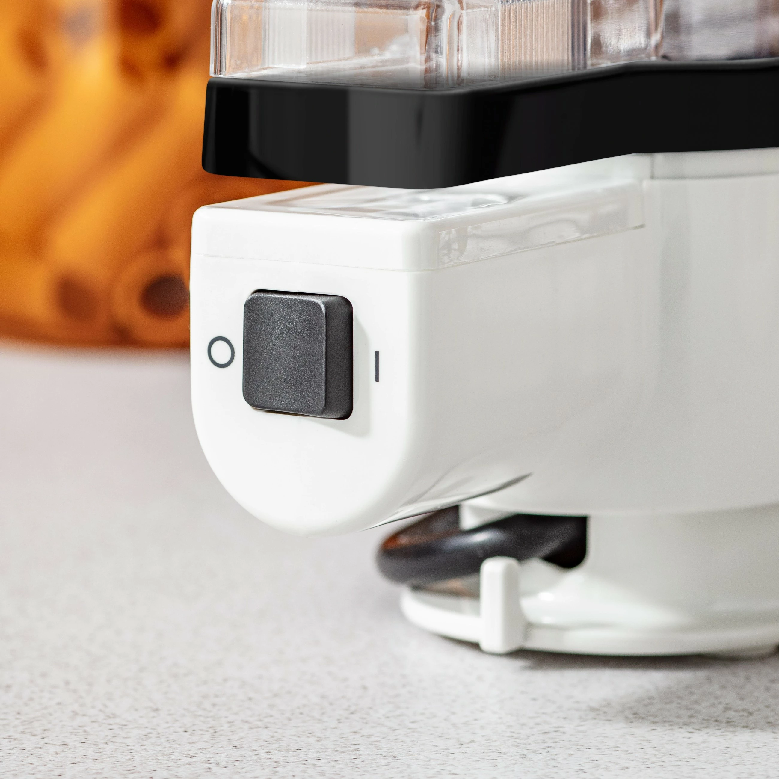 Aparat për zierje vezësh Krups EG 234115 Ovomat Trio, 300W, zi/bardhë