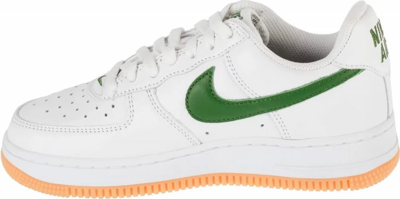 Atlete Nike, të bardha