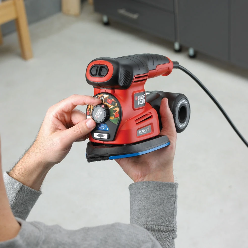 Lëmues vibrues Black&Decker KA280K 220 W 4n1, me kolektor pluhuri, set aksesorësh
