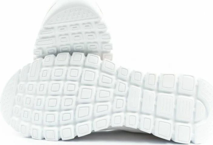 Atlete për femra Skechers, të zeza