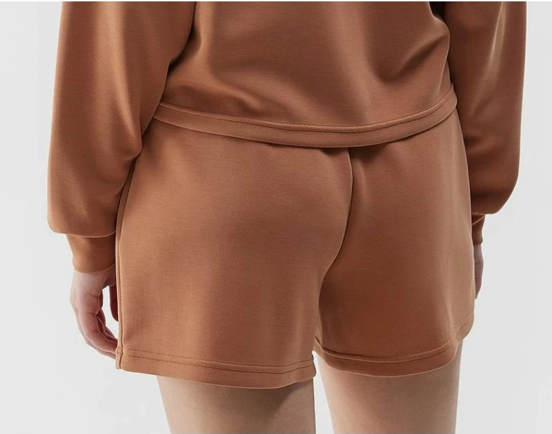 Shorce për femra 4F, të kafëta