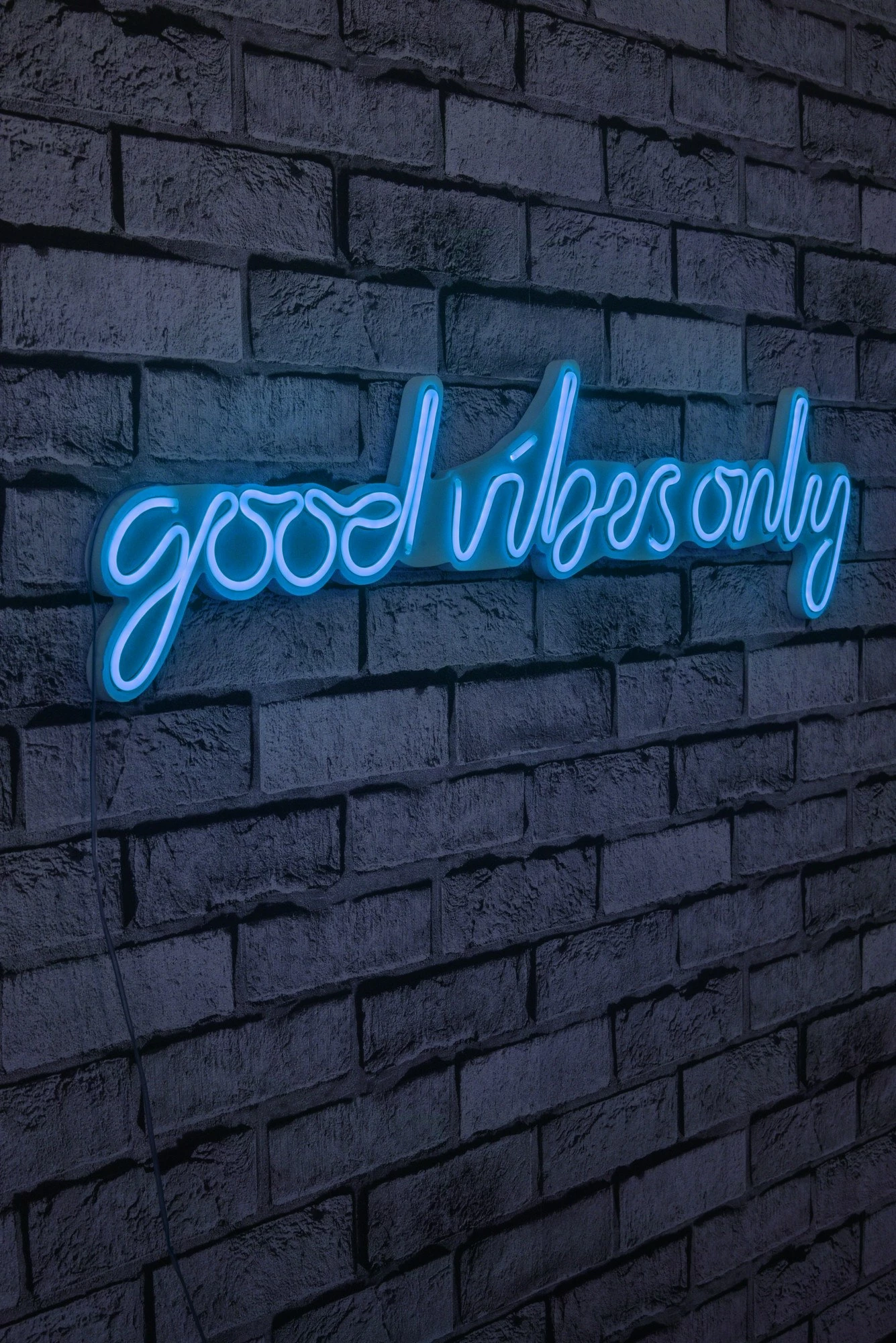 Dekor dritash LED plastike, 'Good Vibes Only', ngjyrë e kaltër