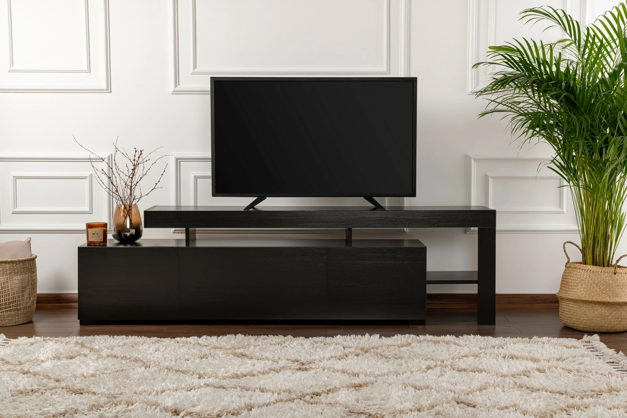 Komodë për TV Hanah Home, Beliz, ngjyrë dru e zezë