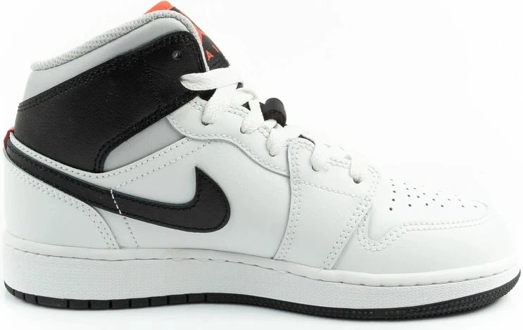 Atlete për femra Nike Air Jordan 1, të bardha të zeza