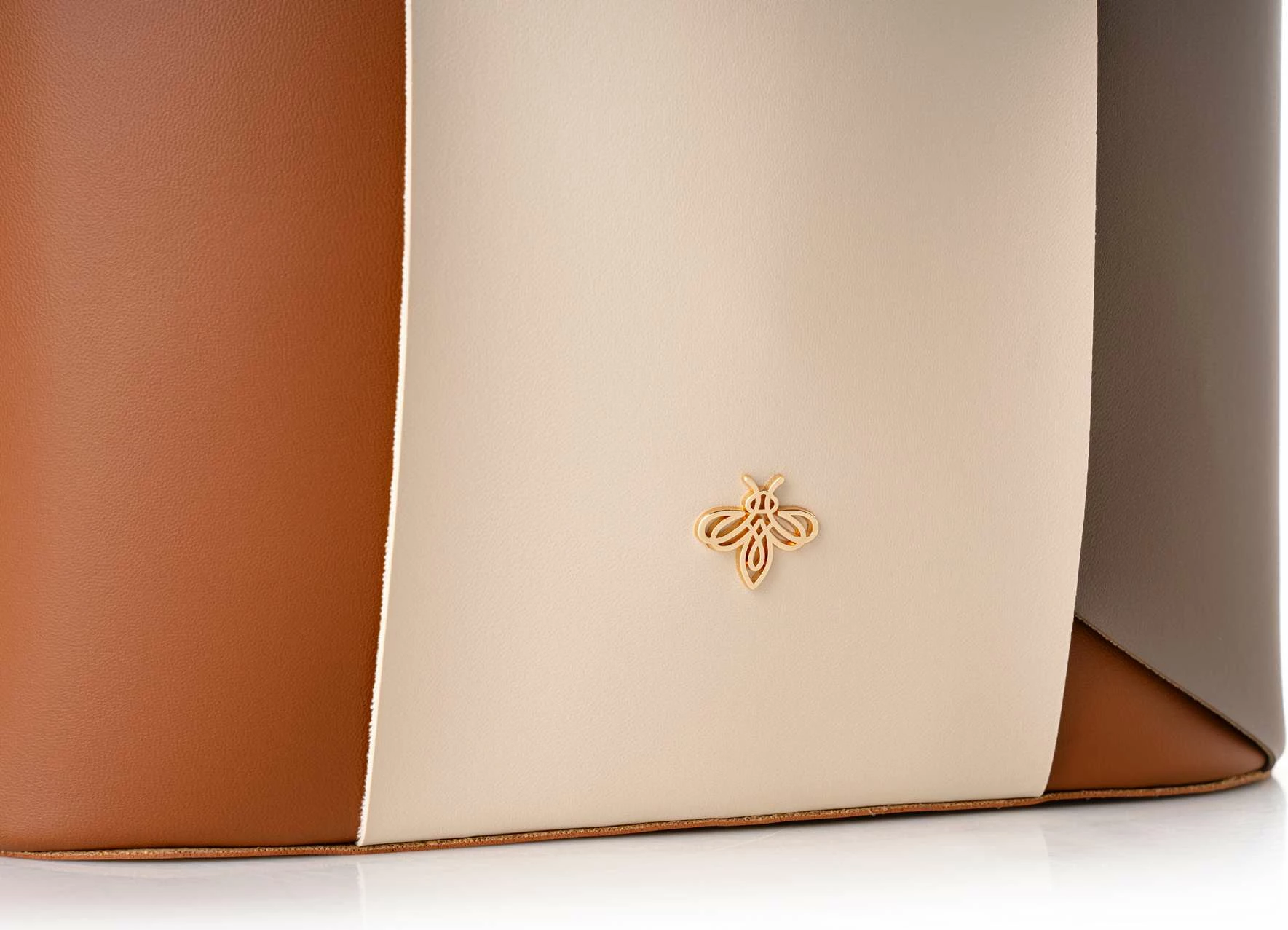 Çantë Tote Lucky Bees, 1292 v2, tan dhe mink