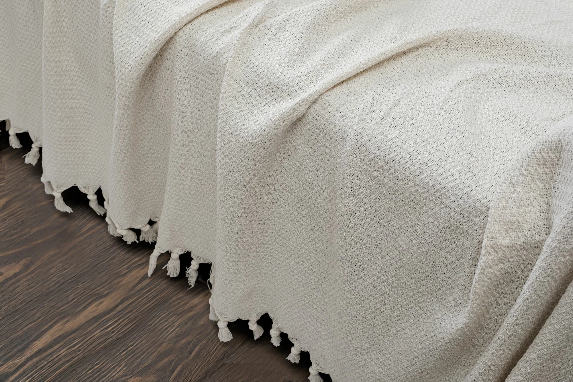Mbulesë divani Ayla, ngjyrë ecru, L'Essentiel Linge de Maison, 180x220cm