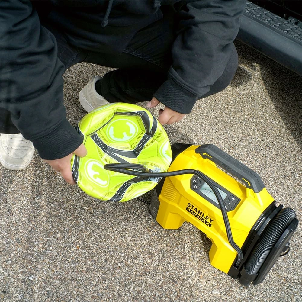 Kompresor/Inflator 3-n-1 Stanley SXVI02001-A, 12V/18V, 1-10 bar, bateri Li-ion 2Ah + karikues, e verdhë/zezë